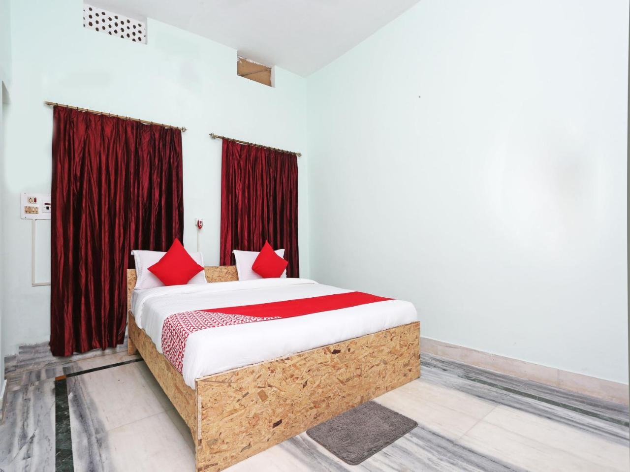 Oyo 10800 Ma Homestay Bhubaneswar Exteriör bild